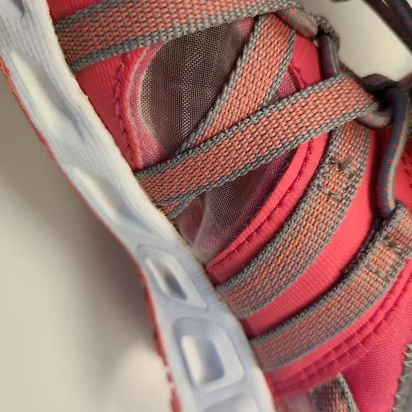 Columbia kids Water Outdoor Shoes Size 12 - Picture 11 of 16